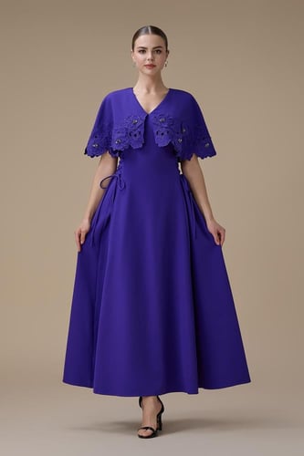 فستان بنفسجي طويل بكاب دانتيل أنيق
