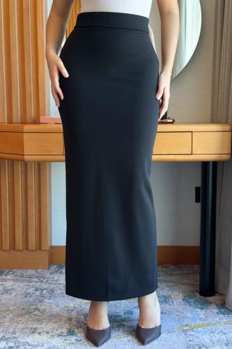 تنورة كلاسيكية ضيقة لون اسود