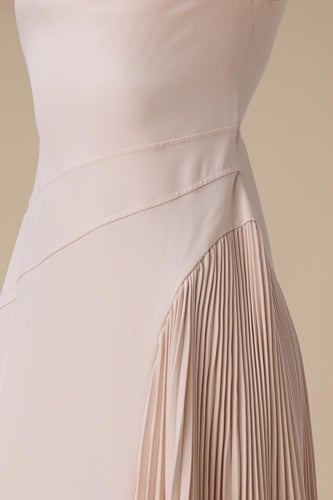 فستان ماكسي وردي بكتف واحد