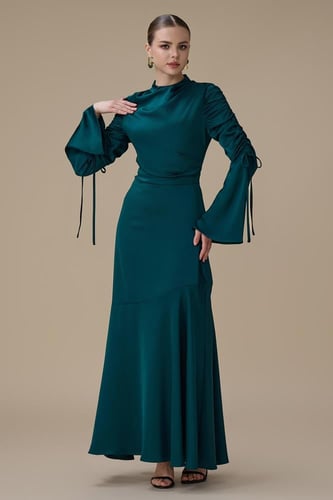 فستان طويل اخضر ساتان