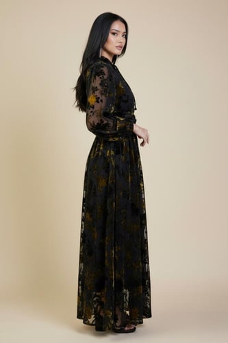 فستان ماكسي مخملي بطبعة زهور لون اصفر