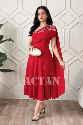 فستان ميدي بكتف واحد مزين باللؤلؤ لون احمر