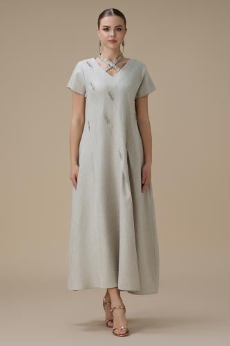 جلابية طويلة بيج بياقة v متقاطعة