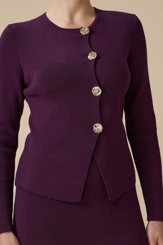 طقم عنابي محبوك بأكمام طويلة