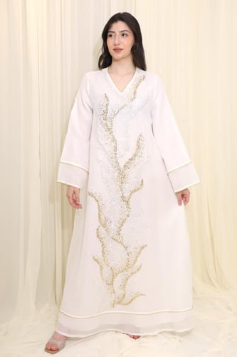 جلابية راقية بتطريز أنيق للمناسبات