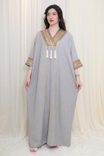 جلابية كلاسيكية بتصميم فاخر وتطريز أنيق