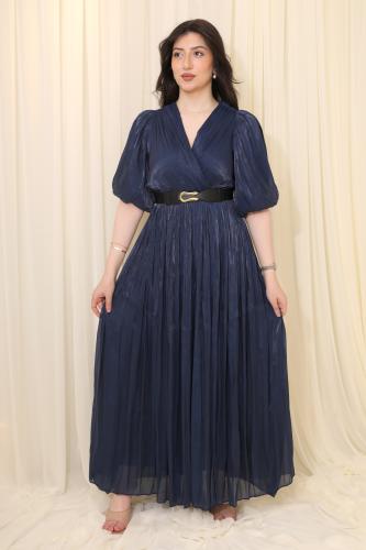 فستان واسع بأكمام منفوخة وتصميم أنيق