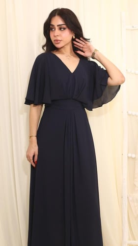 فستان سهرة كحلي طويل بأكمام واسعة