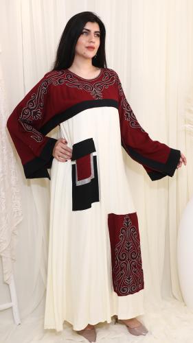 جلابية عودي وأبيض بتطريز تراثي