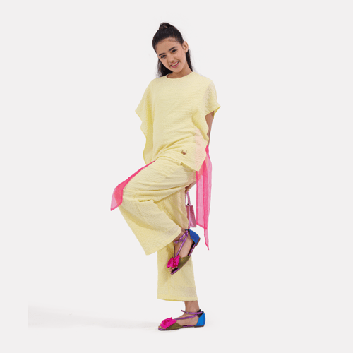 طقم الاشرطه