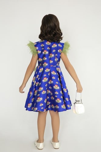 فستان الاجنحة