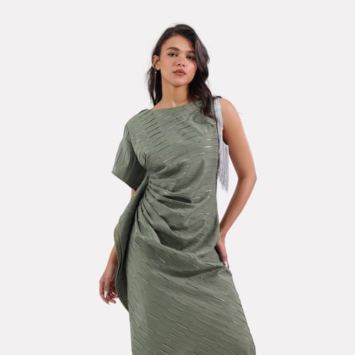 فستان ضباب الشاعر