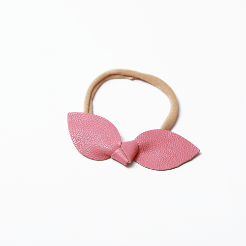 ربطة شعر أنيقة