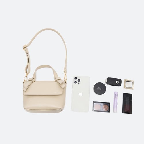 حقيبة يد بغطاء أمامي بيج