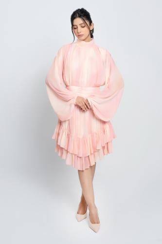 فستان الزم والكشكشة