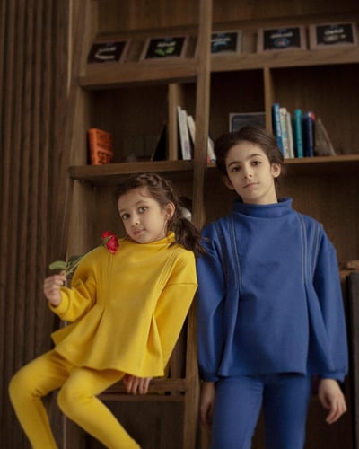 طقم شتوي الجميلة الأصفر