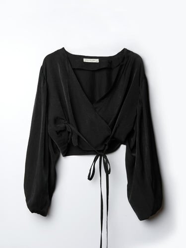 بلوزة كارينا