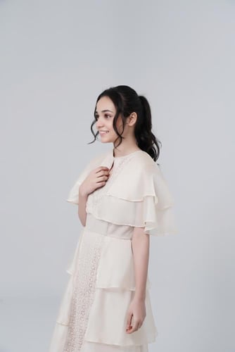 فستان الطبقات البيج