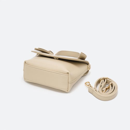 حقيبة يد بغطاء أمامي بيج