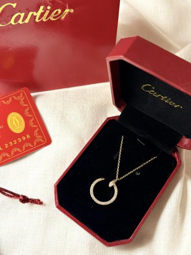 سلسال مستوحى من كارتير ذهبي