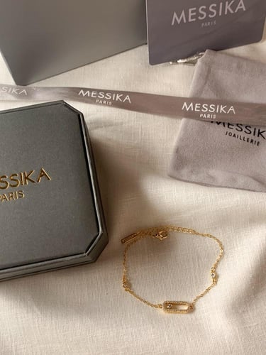 سوارة مستوحاة من ميسيكا ذهبي