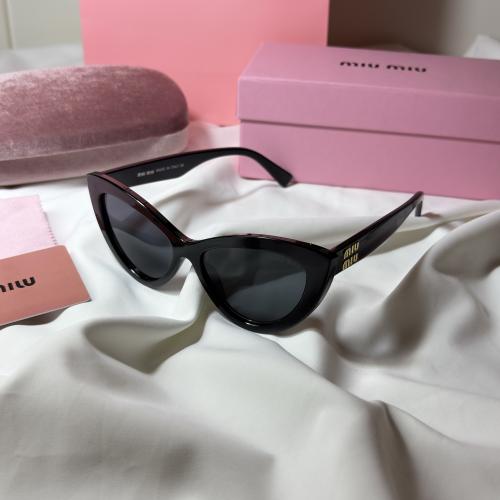 نظارة ميو ميو