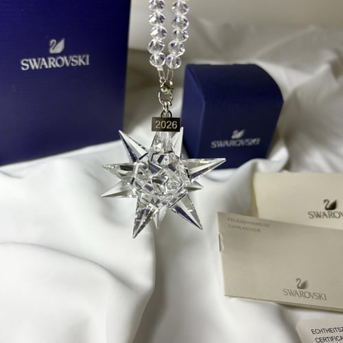 تعليقة سيارة مستوحاة من سوارفسكي