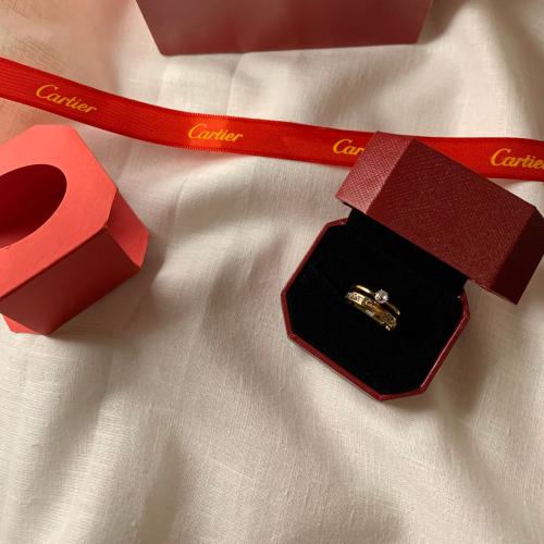 خاتم مستوحى من كارتير ذهبي