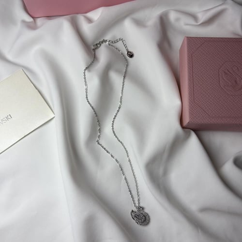 سلسال مستوحى من سوارفسكي فضي