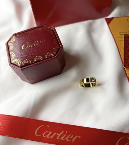 خاتم مستوحى من كارتير ذهبي