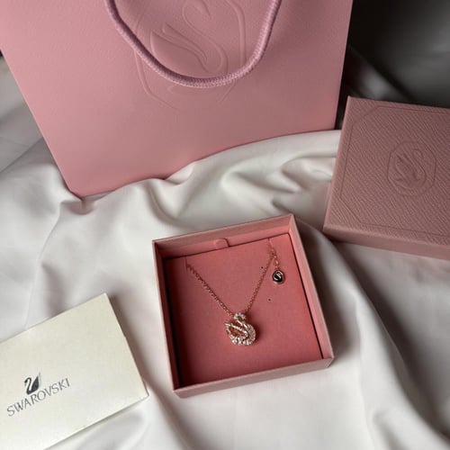 سلسال مستوحى من سوارفسكي روز