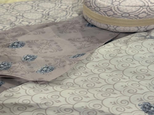 شراشف صلاة خاصة بالسفر