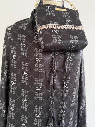 شرشف صلاة ساتان ناعم - كبار