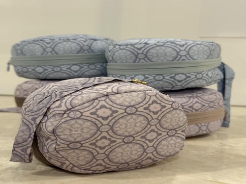 شراشف صلاة خاصة بالسفر