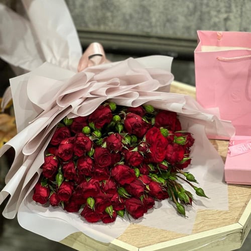 سلسال نسائي لون فضي مع حِلَق