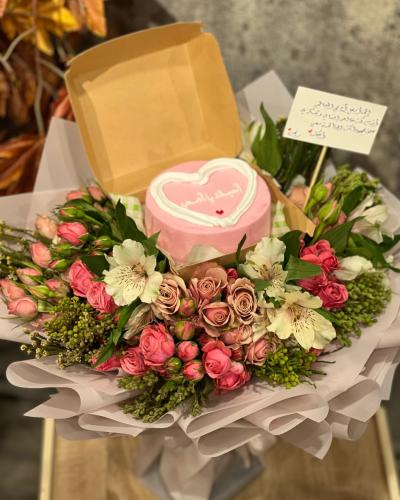 لنش كيك مع إمكانية تغيير العبارة والرسمة منسق داخل...