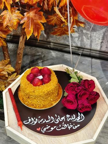 ورد جوري-كيكة اللوتس من حلويات نعمة