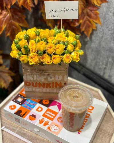 دونات متنوع عدد 6 مع كوب قهوة (نوع القهوة اختياري...