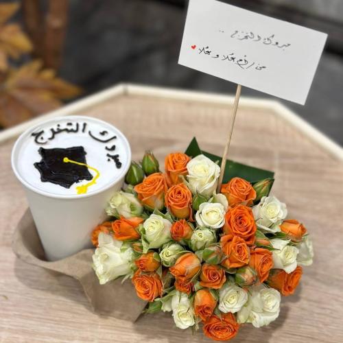 كوب كيك مع إمكانية تغيير العبارة والرسمة منسق ب بي...