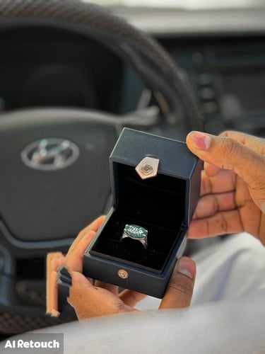 خاتم ملكي مقبض فضه عيار 925 - اخضر معرق