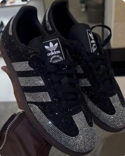 شوز Adidas Samba OG Rhinestone الأسود المزين بالكريستال موديل 19052