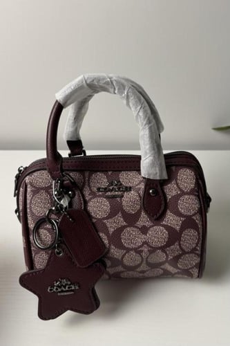 شنطة كوتش mini rowan بني غامق