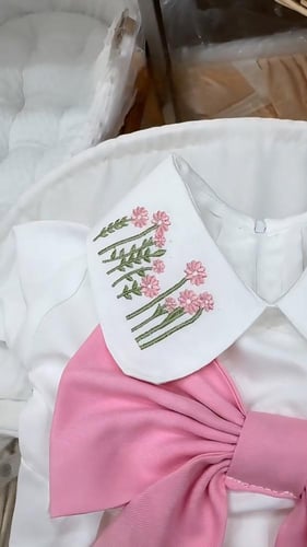طقم بطانيه اطفال بالأسم مع الفستان