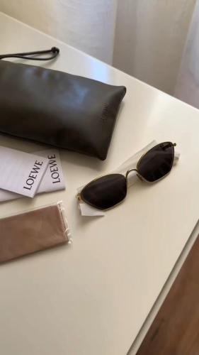 نظاره LOEWE