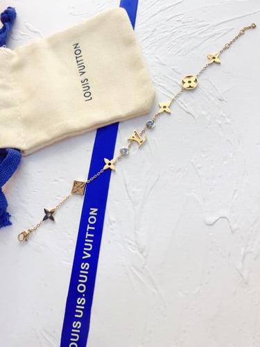 سلسال لويس فيتون