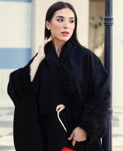 شال شتوي بتطريز الحرف