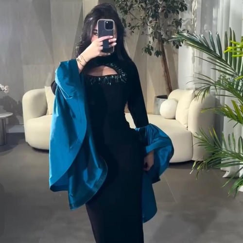 فستان سهرة ناعم بتطريز على الصدر1027