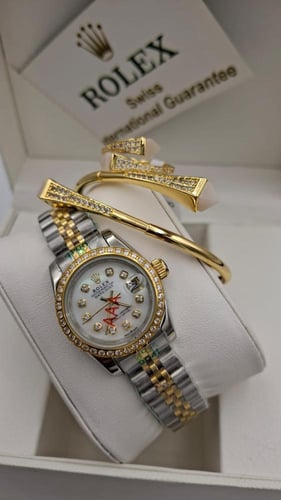 ساعة رولكس نسائيه مع اسوارة وخاتم هدية نسائيه