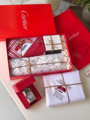 طقم رجالي كارتير - قماش وشماغ وساعة مع الملحقات