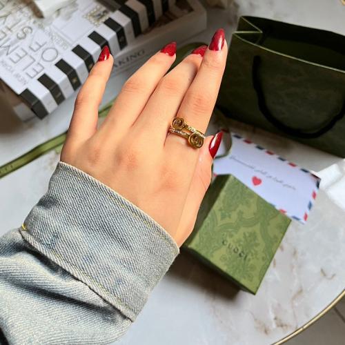 خاتم نسائي ماركة قدشي مع الملحقات